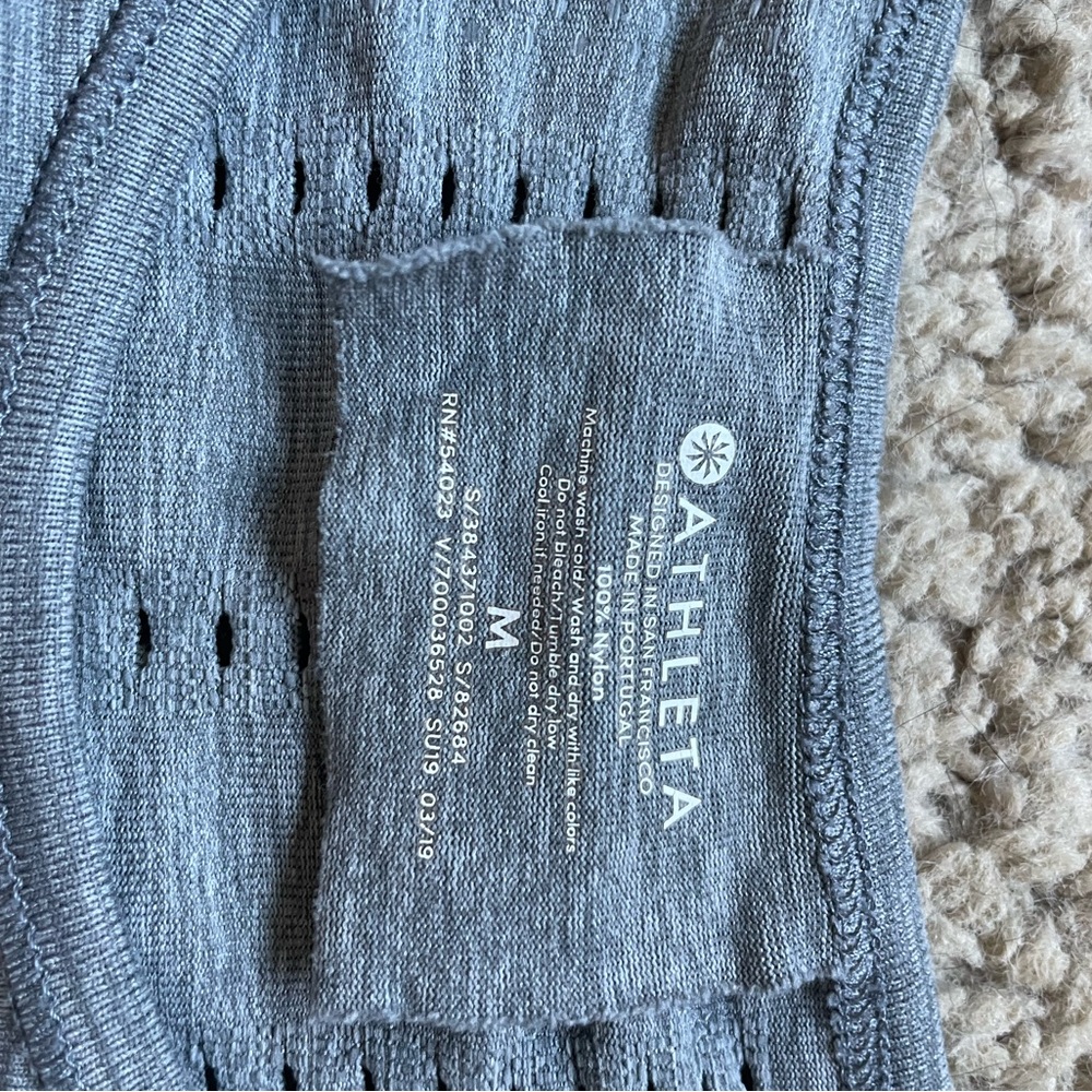 Athleta medium gray top - Picture 3 of 4
